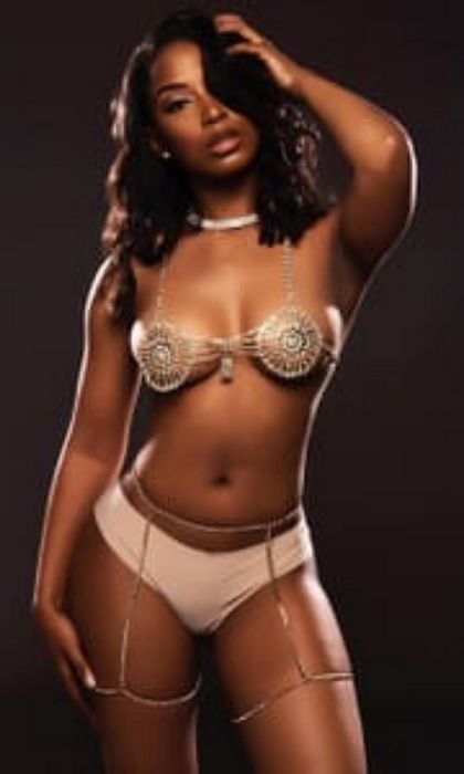 Замужняя куртизанка: как муж узнаёт правду о её тайной жизни Замужняя куртизанка: как муж узнаёт правду о её тайной жизни